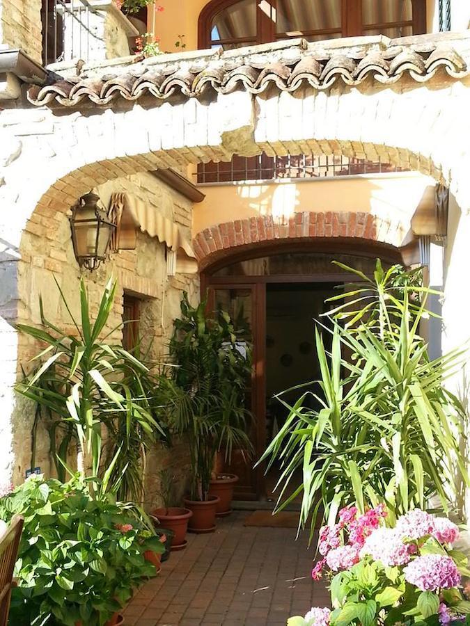Il Portico Hotell Carrosio Exteriör bild
